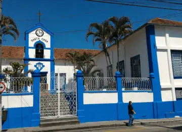 Foto da fachada do hospital SANTA CASA JACAREI