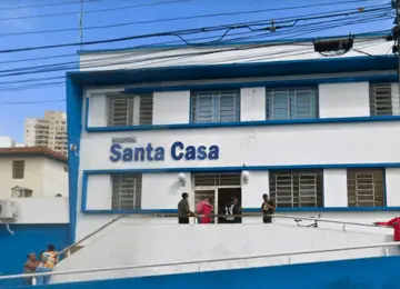 Foto da fachada do hospital SANTA CASA DE CRUZEIRO